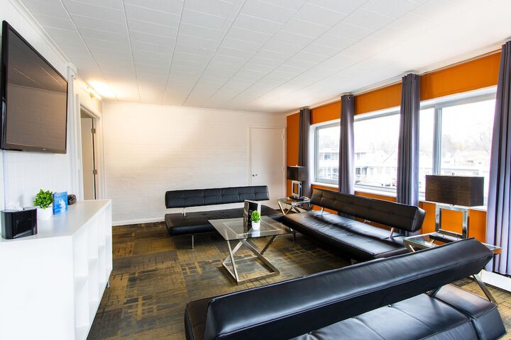 Room 45 of 49