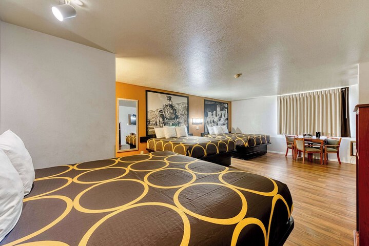 Super 8 by Wyndham Alamosa