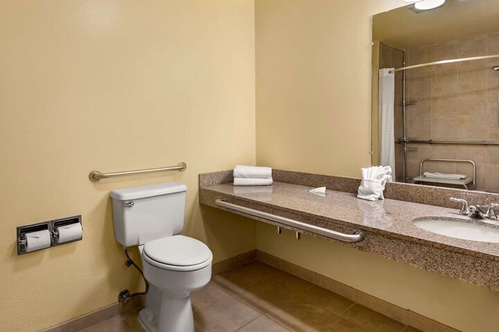 Quality Inn Paradise Creek Pullman
