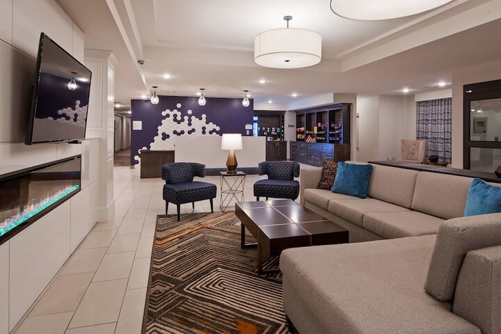 Hotel Interior 6 of 26