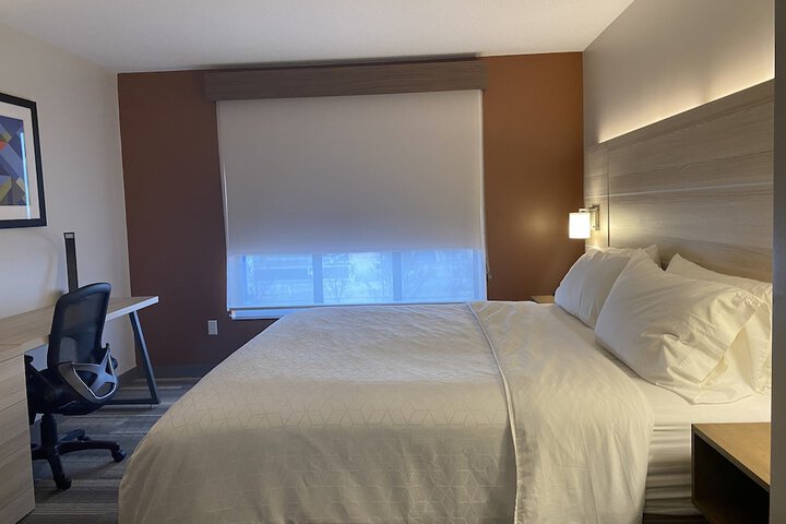 Holiday Inn Express Hotel & Suites Logansport by IHG