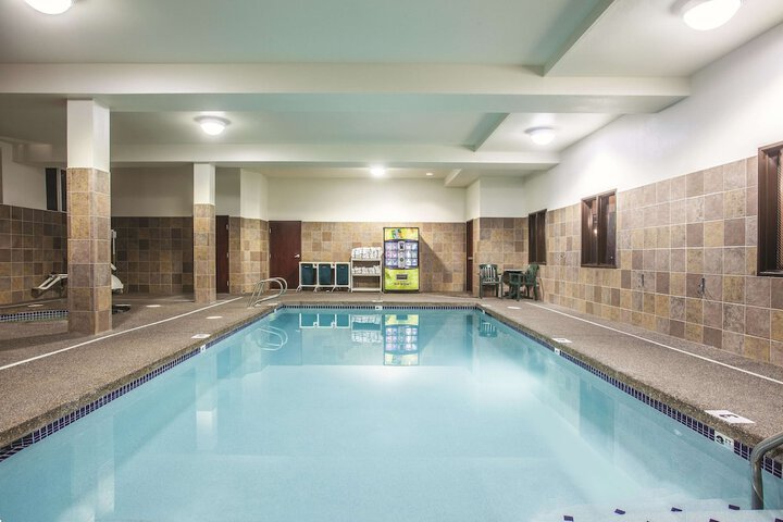 Pool 9 of 65