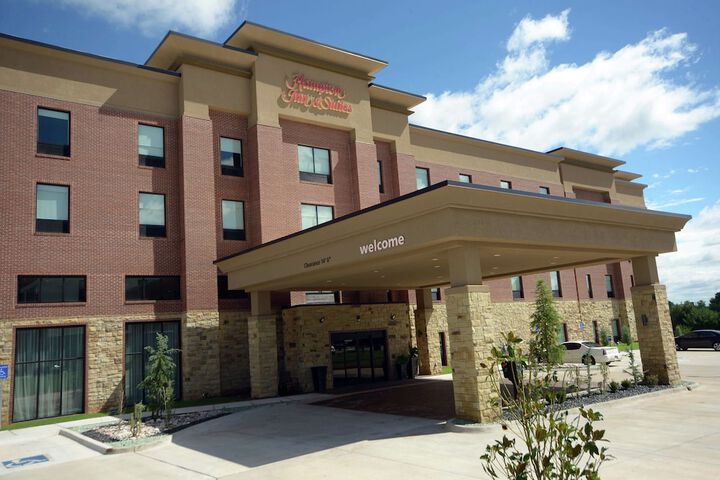Hotel 1 of 50