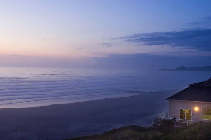 Elizabeth Oceanfront Suites an Ascend Collection Hotel