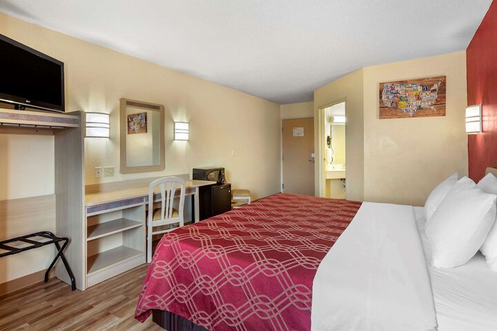 Econo Lodge Belle Fourche