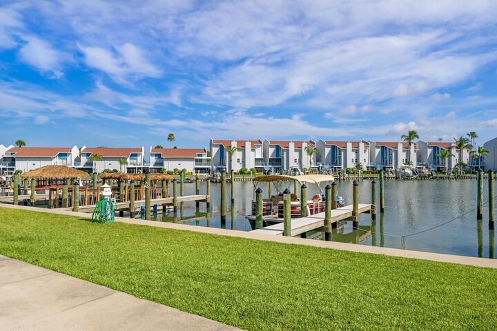 Cambria Hotel St. Petersburg-Madeira Beach Marina