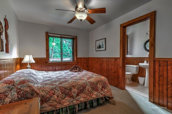Room 30 of 68