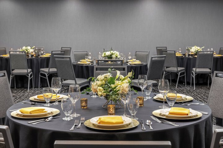 Holiday Inn Coralville Iowa City by IHG