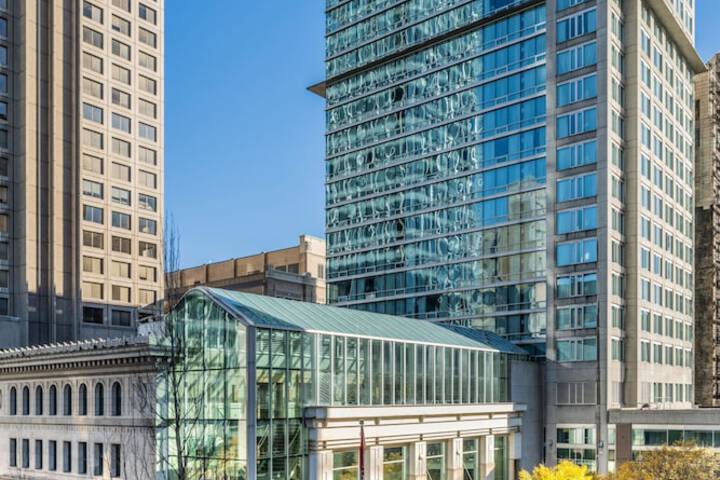 Delta Hotels by Marriott Vancouver Downtown Suites - Downtown Vancouver