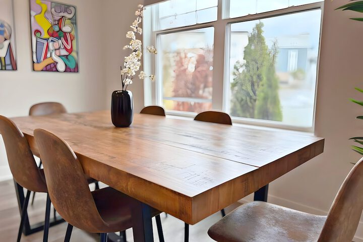 4BR Townhouse with Parking - WV rep 3