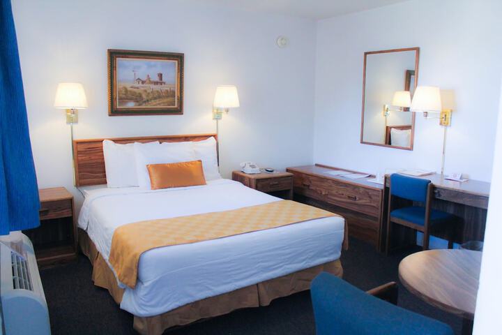 Room 35 of 40