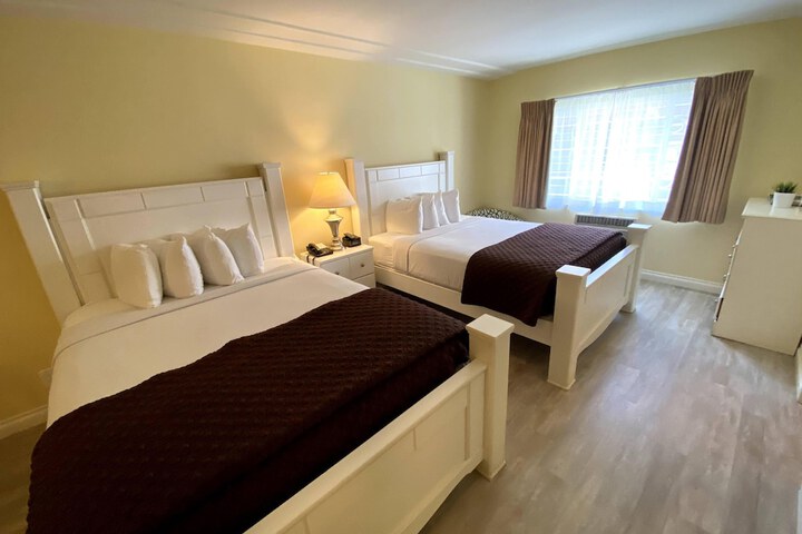 Hollywood Celebrity Hotel