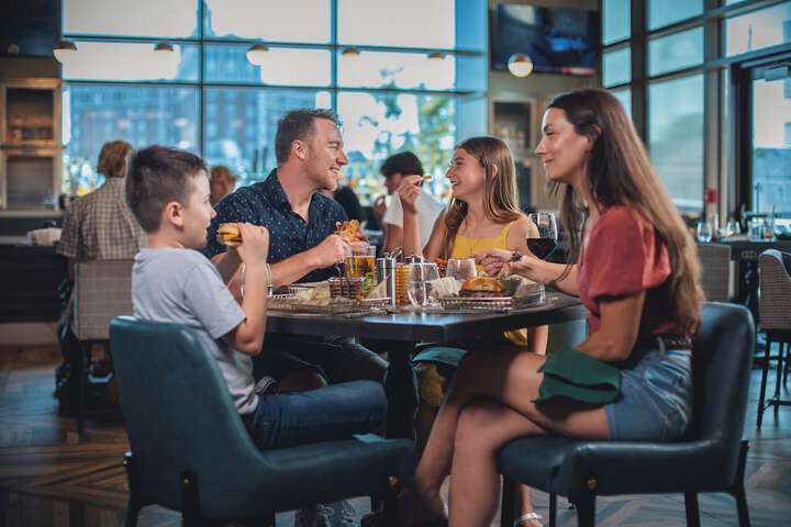 Dining 84 of 136