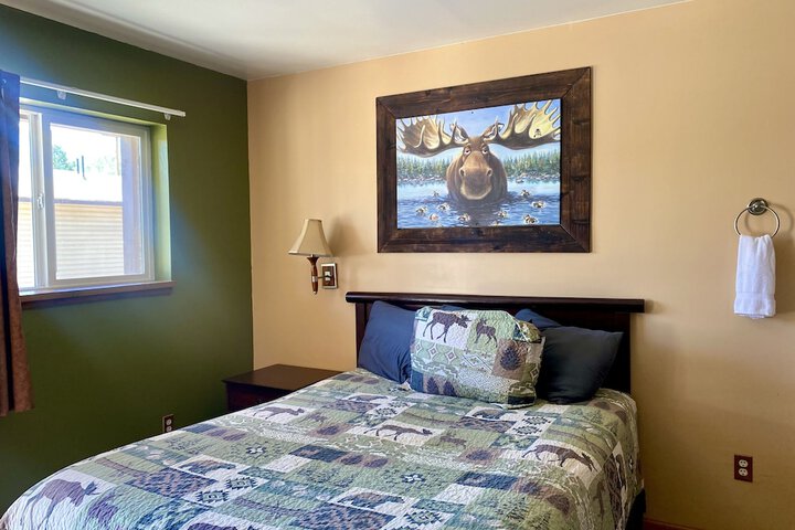 Moosehead Lodge & Cabins