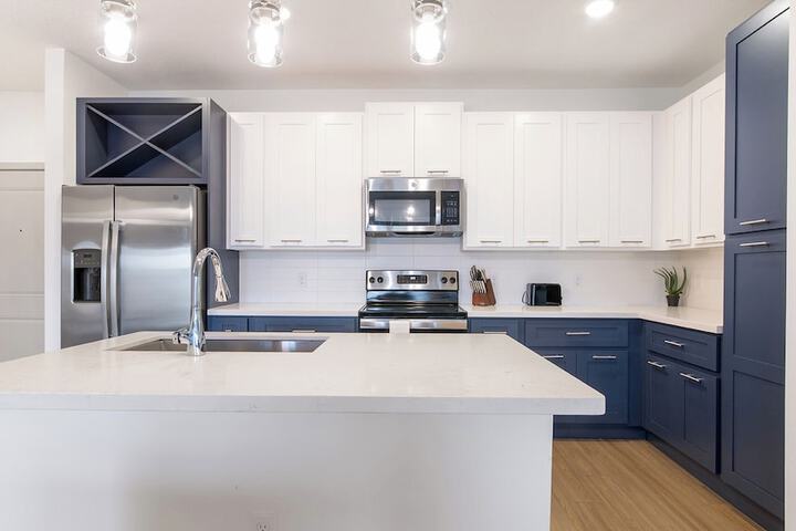 Landing Furnished Apartments near Lake Apopka