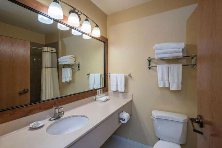 Room 26 of 34