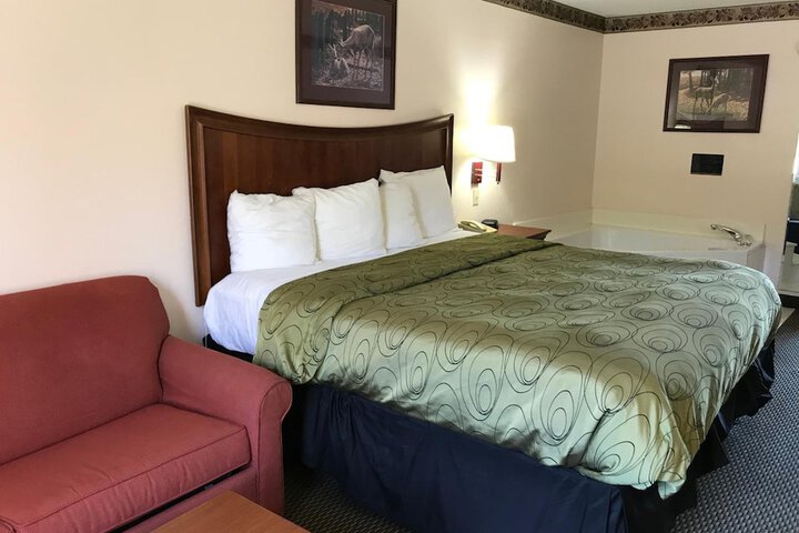 Room 9 of 46