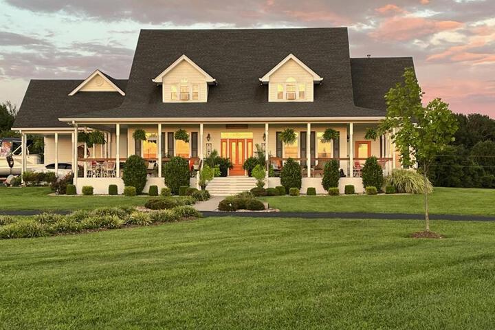 Barren Breeze Bed and Breakfast