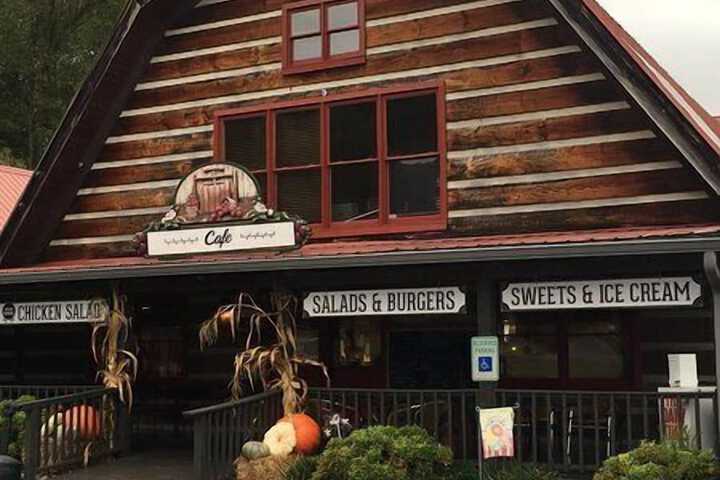 Dancing Bear Lodge