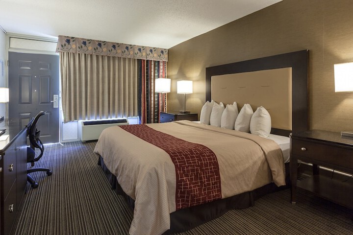 Room 18 of 24