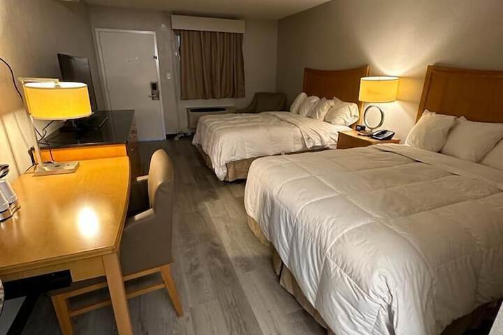Room 10 of 17