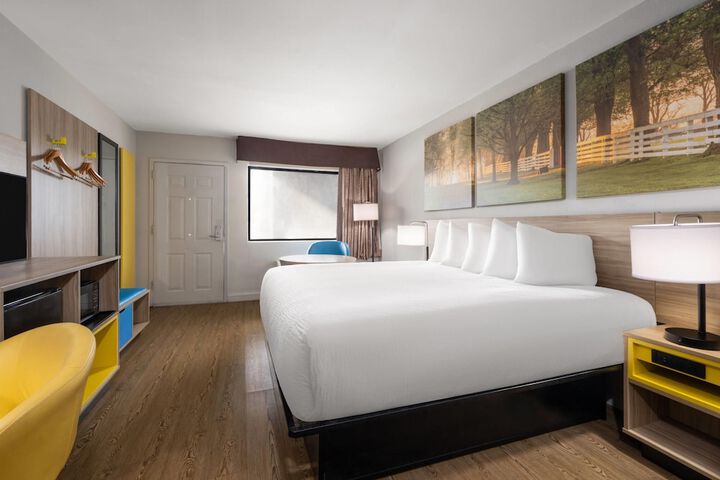 Days Inn by Wyndham Anderson