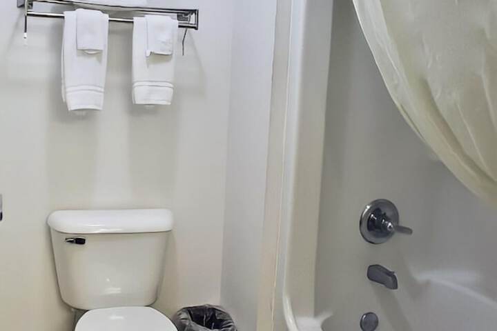 AmeriVu Inn and Suites - Stanley