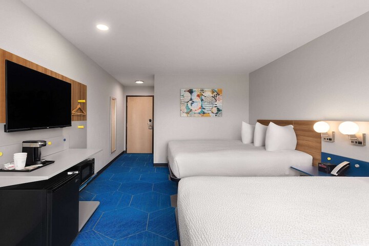 Room 20 of 50