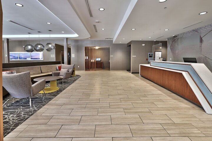 Hotel Interior 9 of 28