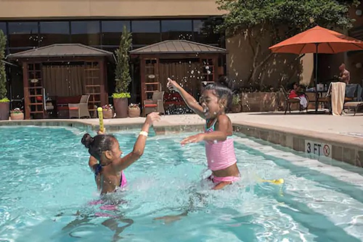 MCM Eleganté Hotel & Conference Center Beaumont