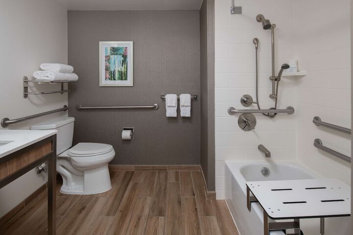Hilton Garden Inn Portland / Lake Oswego