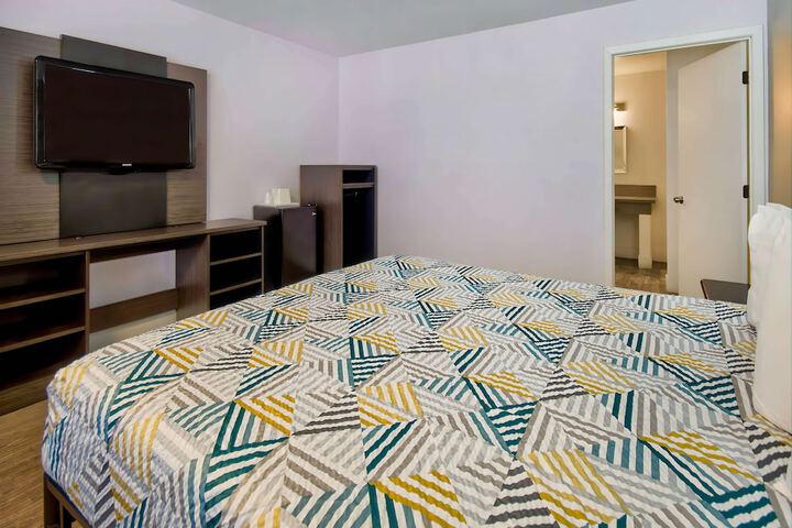 Room 25 of 45