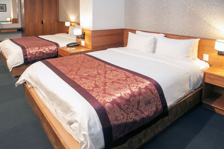 Room 44 of 61
