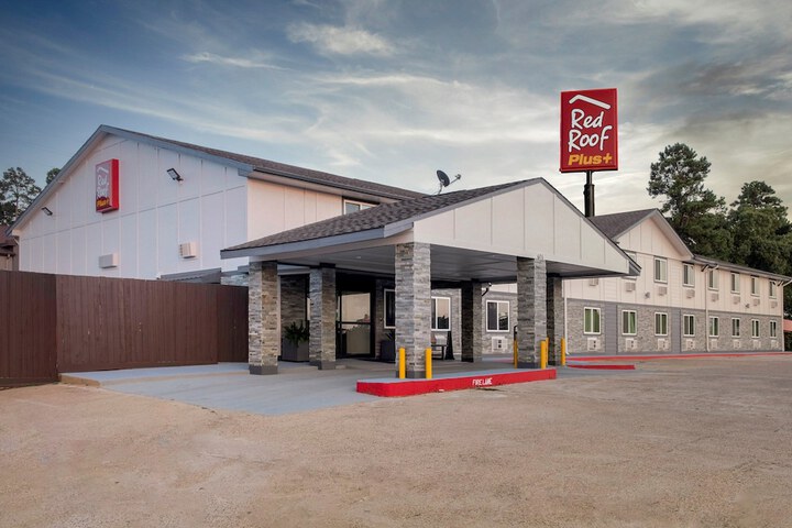 Red Roof Inn PLUS+ Huntsville