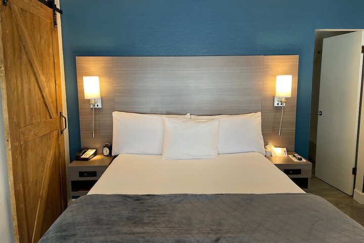 Room 63 of 130