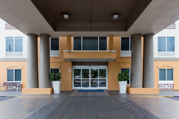 Hotel 5 of 45