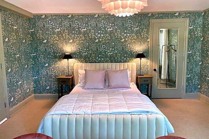 Buttonwood Boutique Hotel