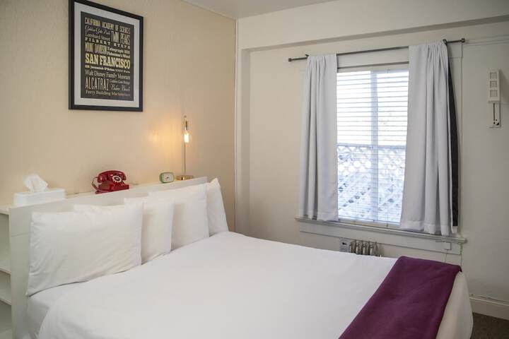 Room 85 of 120