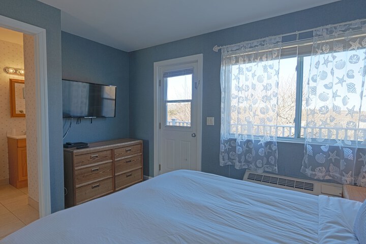 Room 124 of 173
