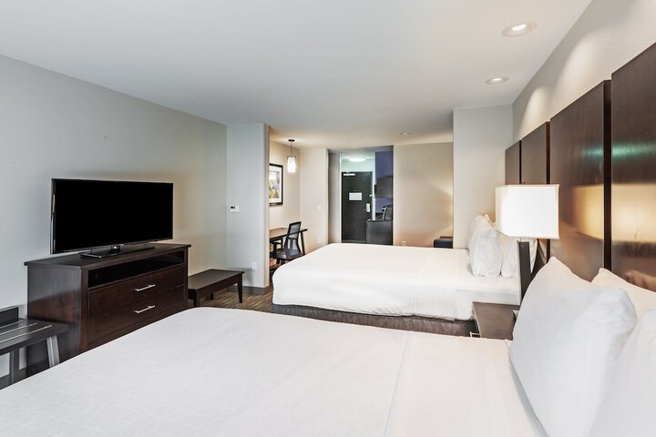 Holiday Inn Express & Suites Austin NW - Lakeway by IHG