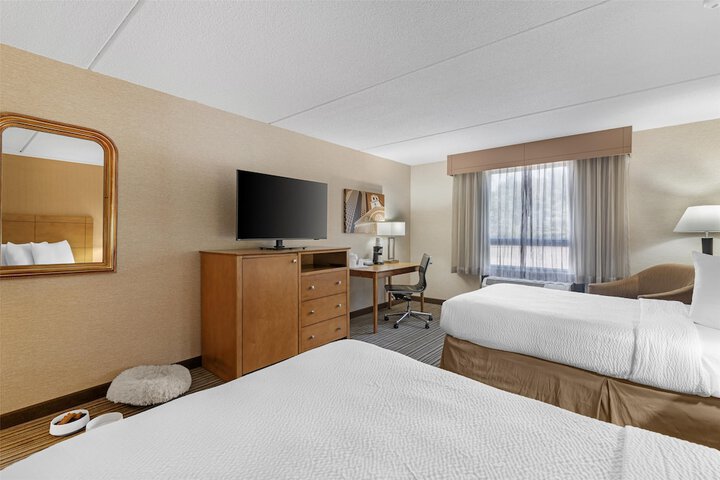 Best Western Royal Plaza Hotel & Trade Center