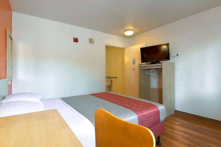 Motel 6 Westminster South - Long Beach