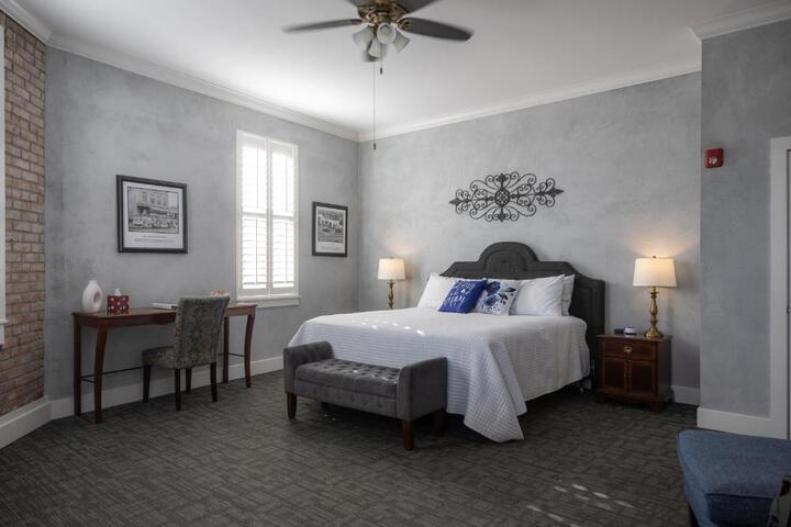 Hotel Audubon