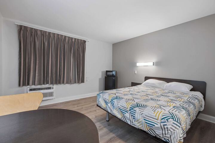 Motel 6 Normal IL - Bloomington Area