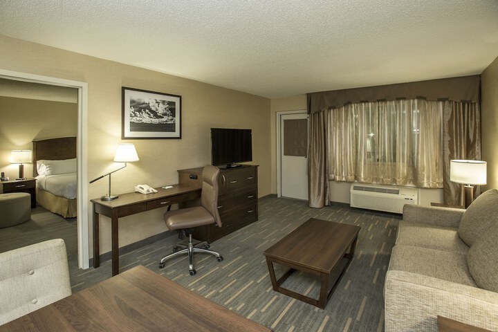 Room 47 of 200