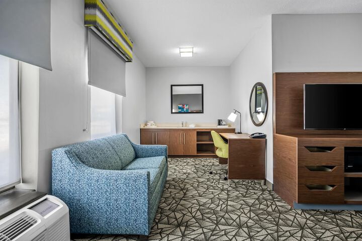 Hampton Inn Bloomington West