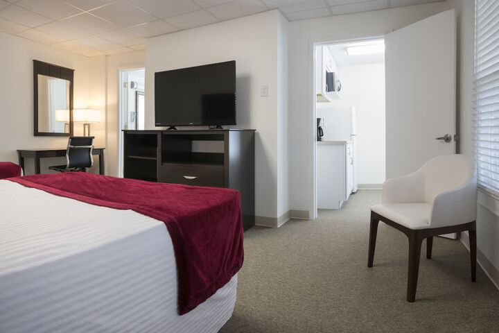 Room 28 of 65