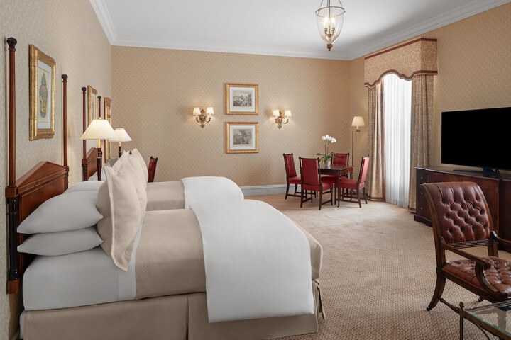 Room 53 of 89
