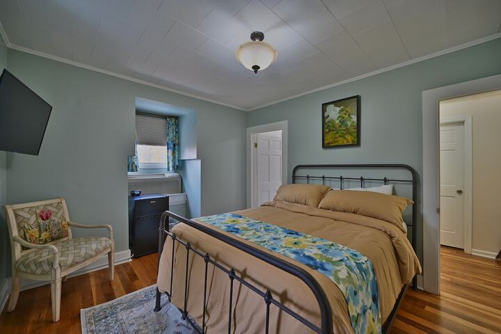 Room 13 of 89