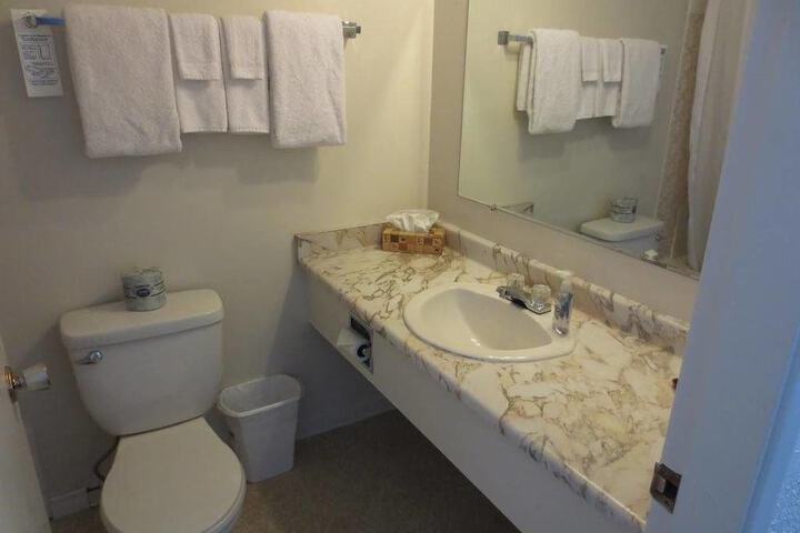 Room 8 of 8